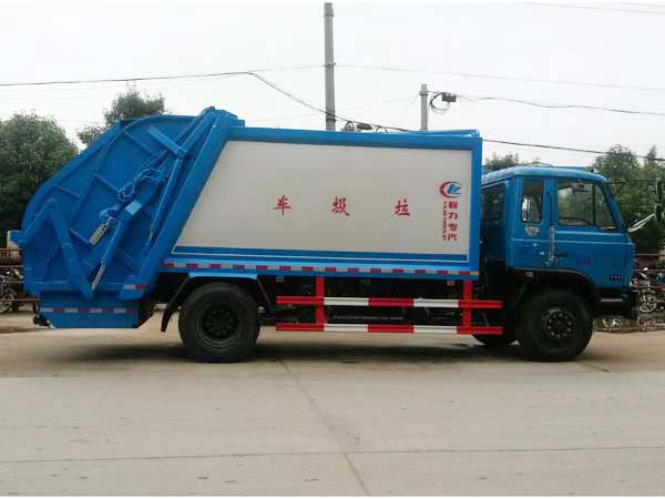 东风145/10吨压缩式垃圾车